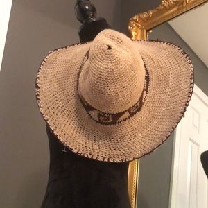 Aristos l Vintage Handmade Peru Tan Brown Knit Wool Hat